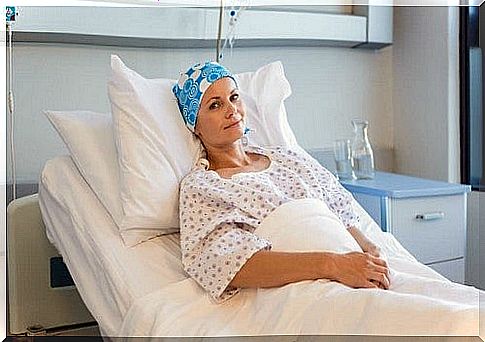 Chemotherapy cancer woman