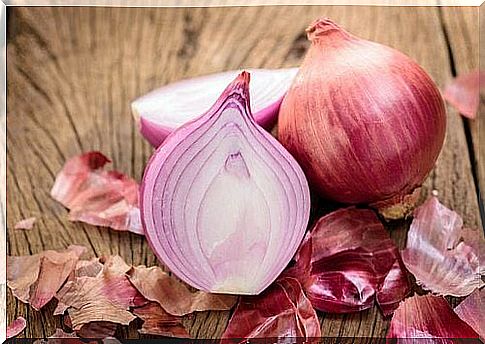 red onion cut in half