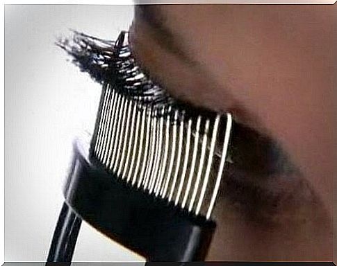 dream eyelash comb