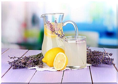 Lemonade with lavender