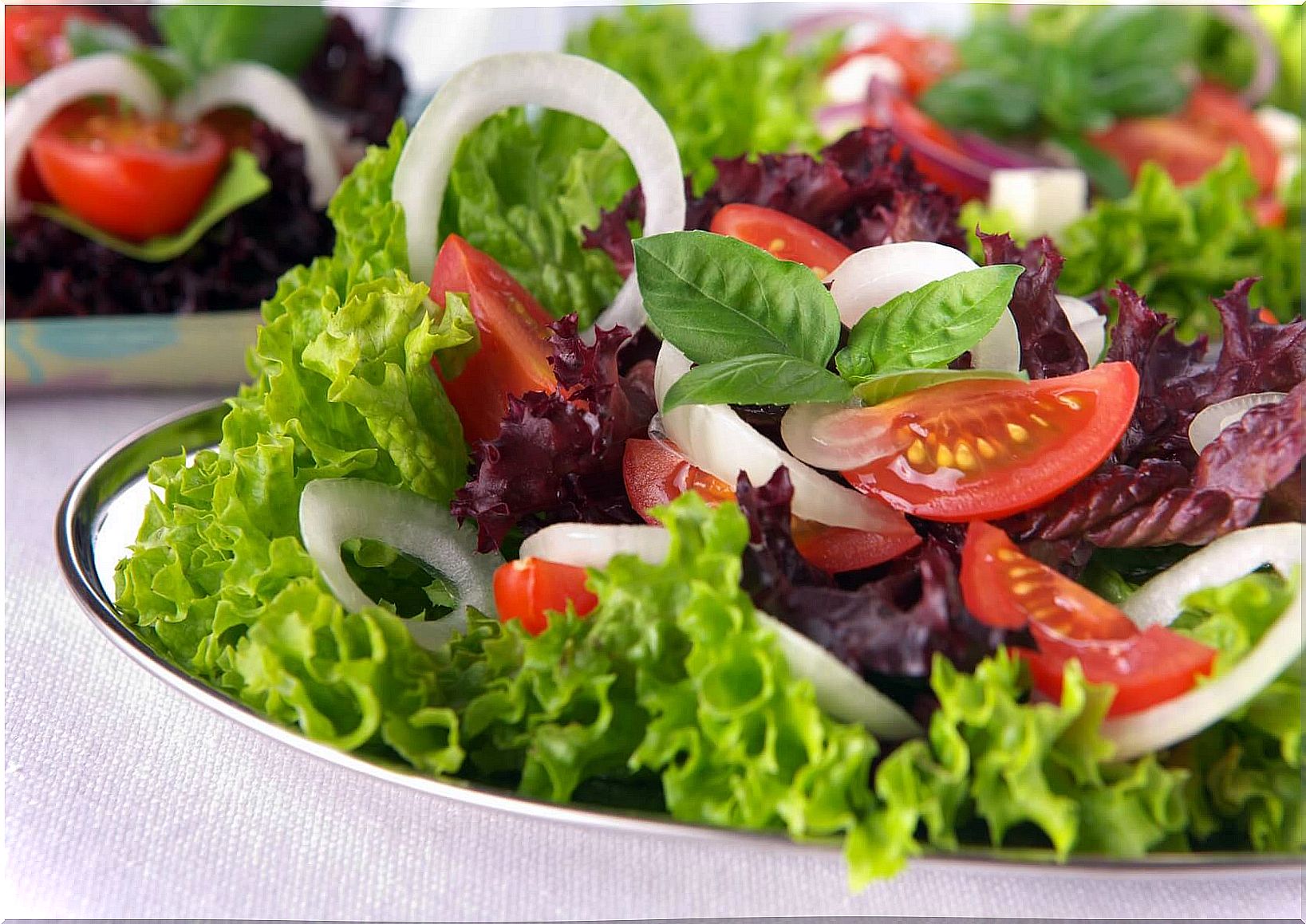 Lose weight with salads