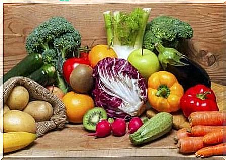 Fruits and vegetables to protect liver health.