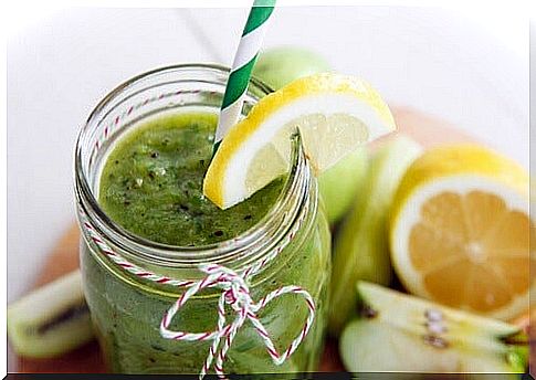 Relaxing smoothie healthy and easy to prepare