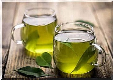 Green tea for sensitive scalp.