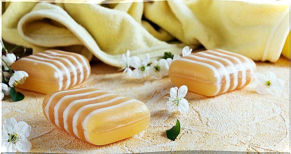 glycerin is the basic ingredient of soap for dermatitis