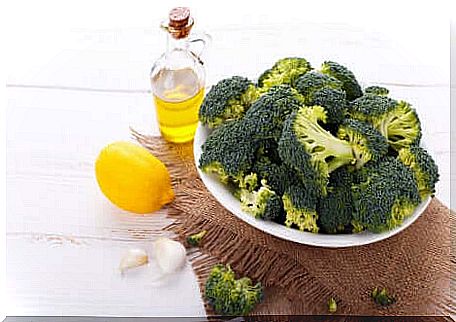 Broccoli, garlic and lemon